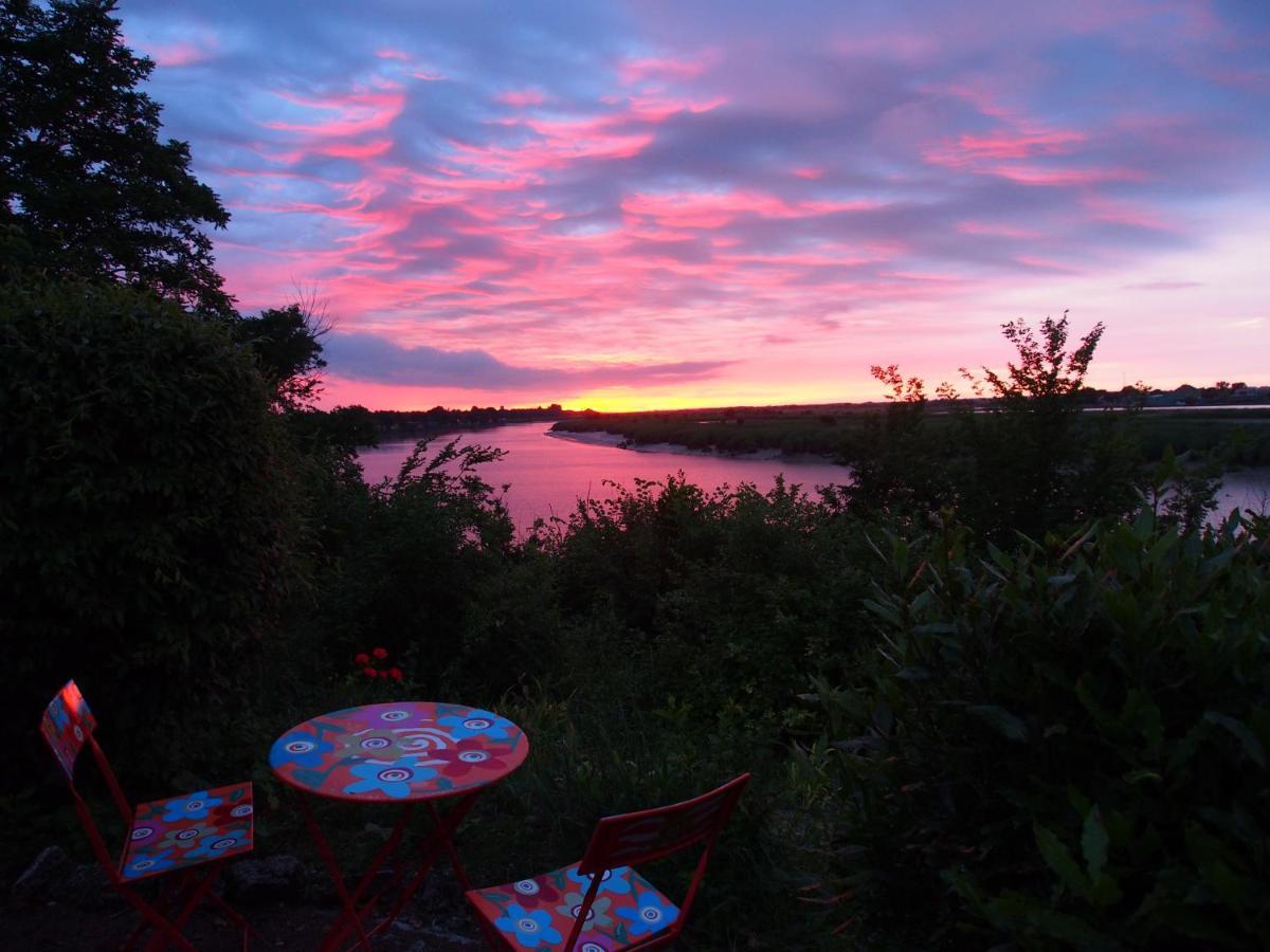 La Charentine Bed & Breakfast Echillais ภายนอก รูปภาพ