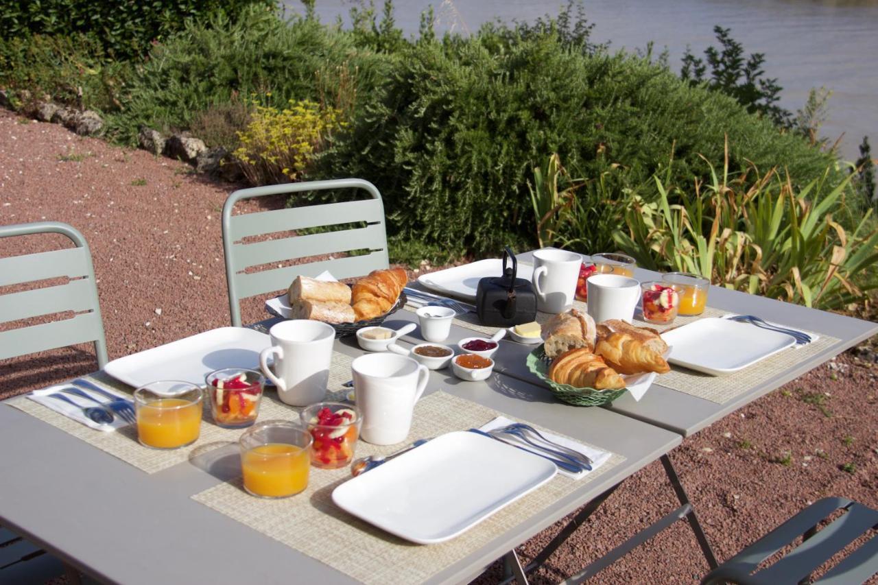 La Charentine Bed & Breakfast Echillais ภายนอก รูปภาพ